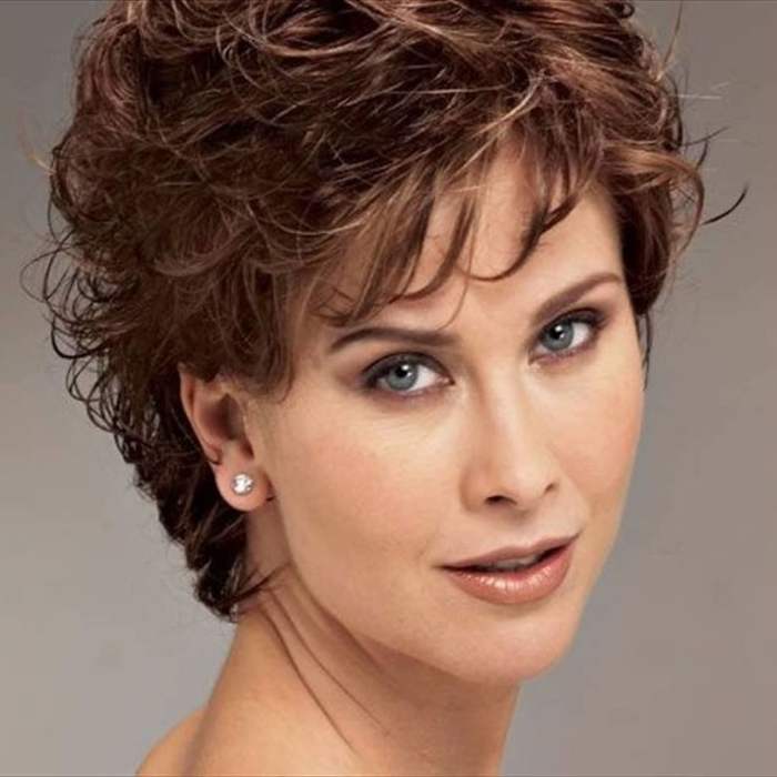 Hairstyles for older women with curly hair