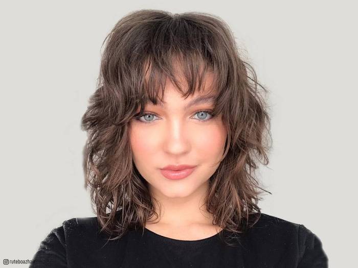 Hairstyles for short layered hair with bangs